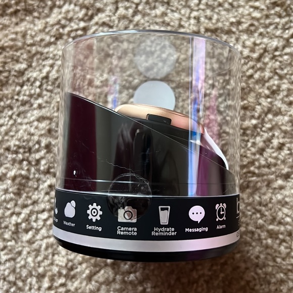 Smartwatch - Picture 3 of 5